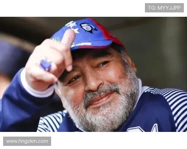 马拉多纳传奇：足球之神的崛起与辉煌历程